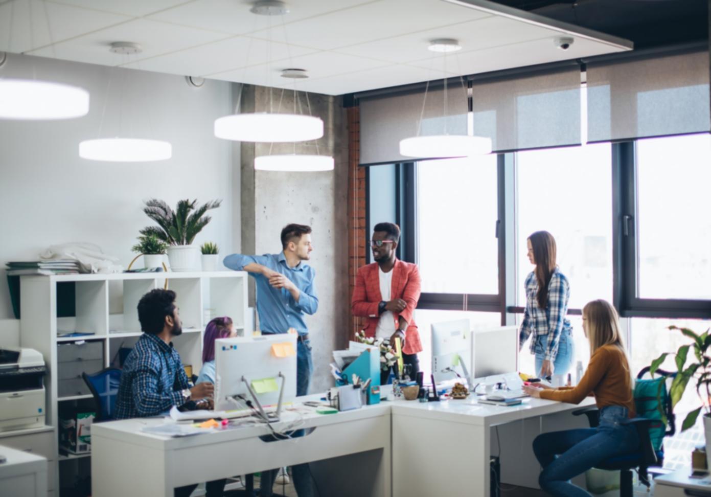 Empresa distribuidora optimizando gestión de inventario